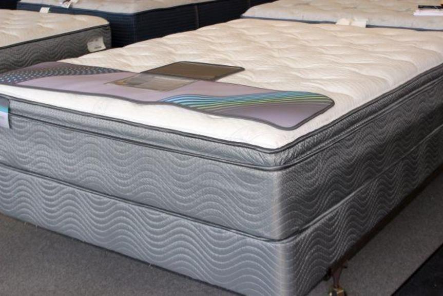 Auction Ohio Simmons Beauty Sleep Mattress