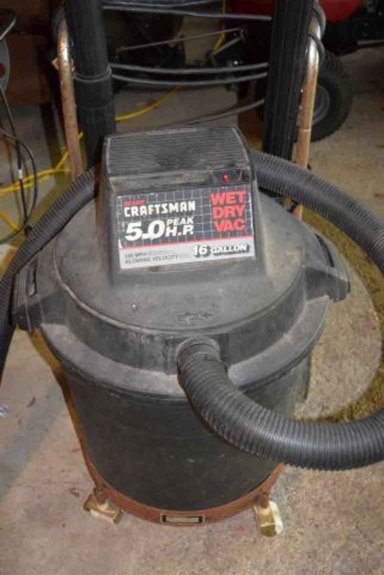Auction Ohio Craftsman Shop Vac