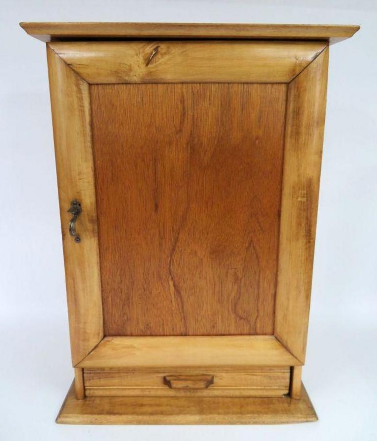 Auction Ohio Antique Wall