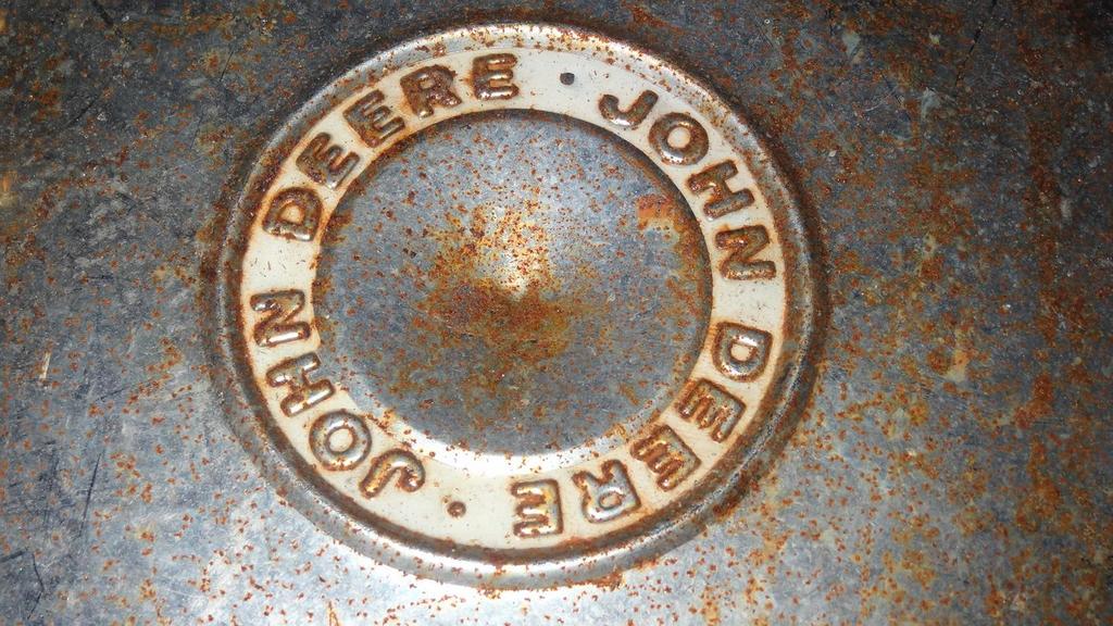 Auction Ohio John Deere Hubcaps