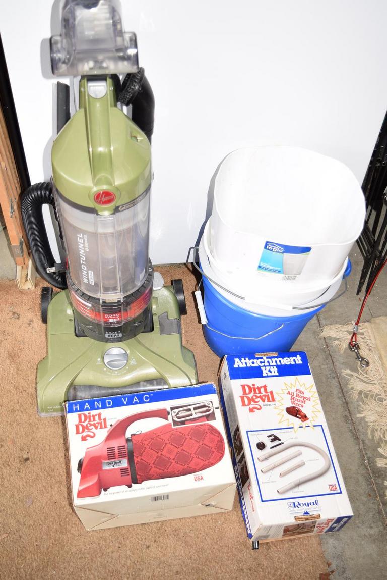 Auction Ohio Hoover & Dirt Devil Vacuums