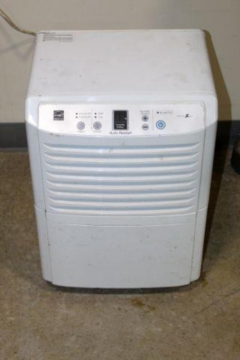 Auction Ohio Zenith Dehumidifier