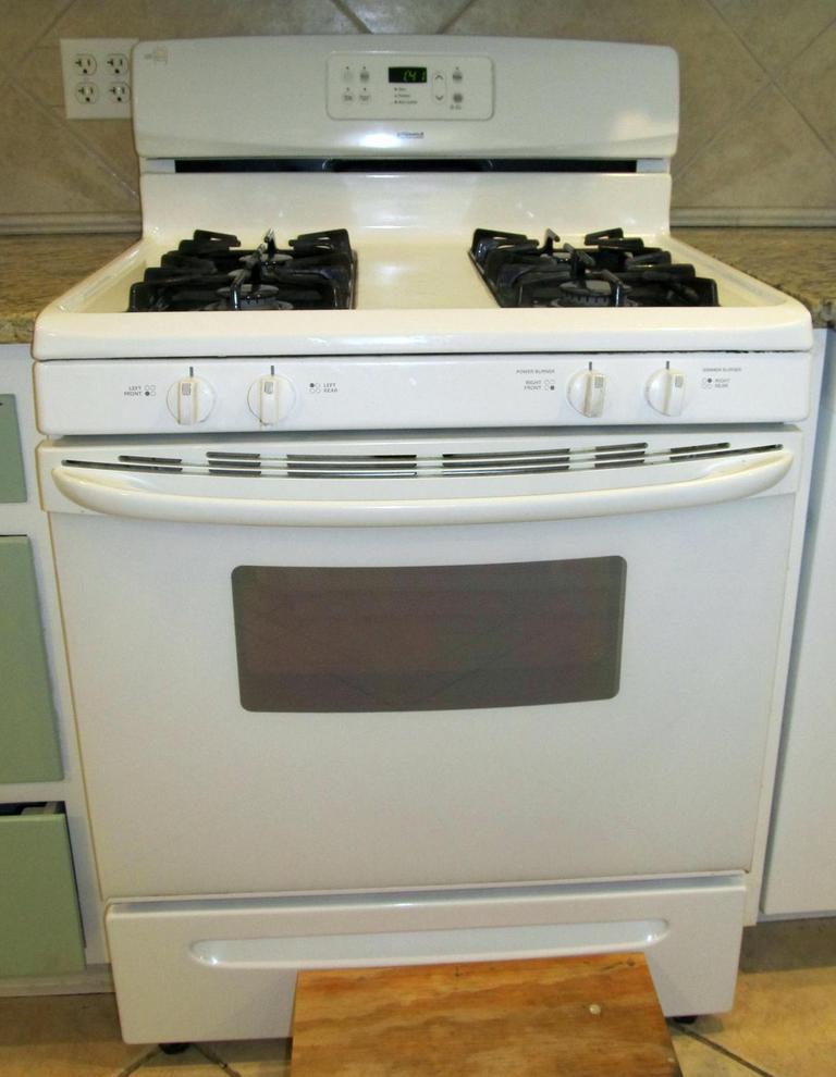 Auction Ohio Kenmore Gas Stove