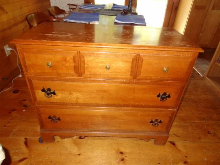 Auction Ohio Vintage Chest Of Drawer