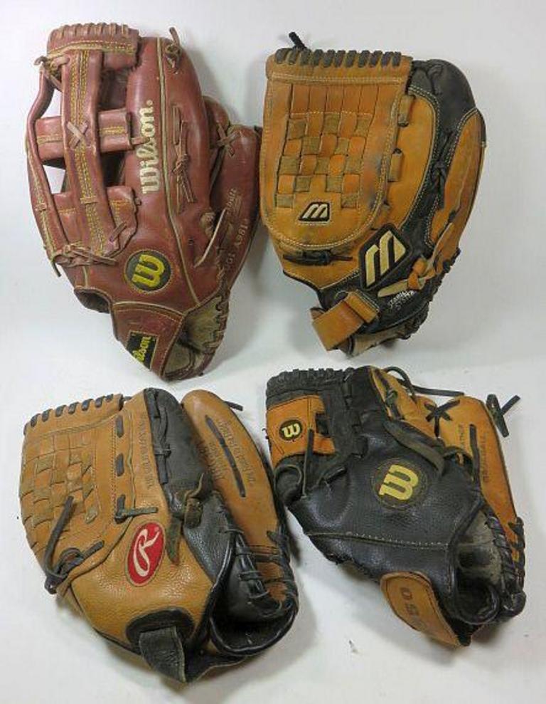 Auction Ohio Vintage Baseball Mitts