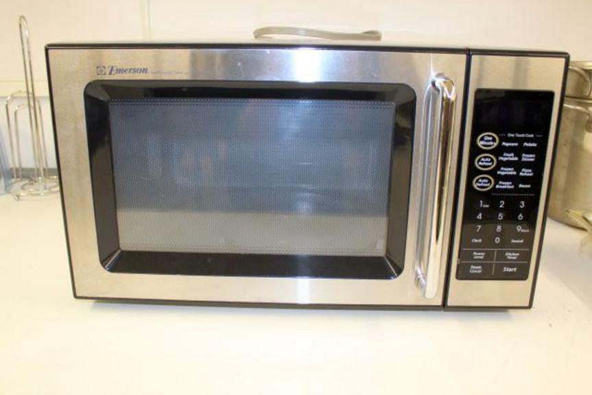 Auction Ohio Emerson Microwave