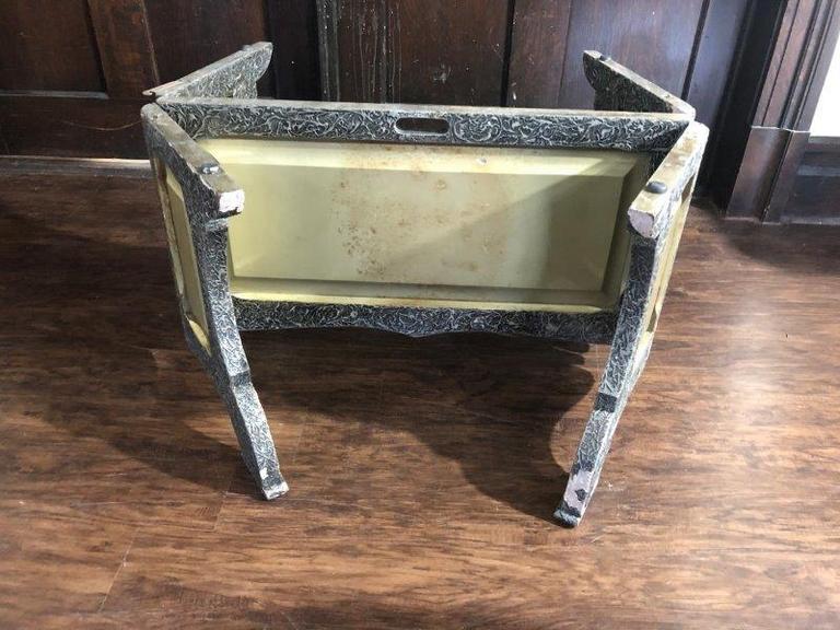 Auction Ohio FOLDING COFFIN STAND