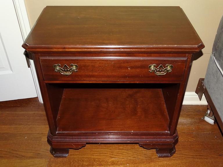 Auction Ohio Ethan Allen Nightstand