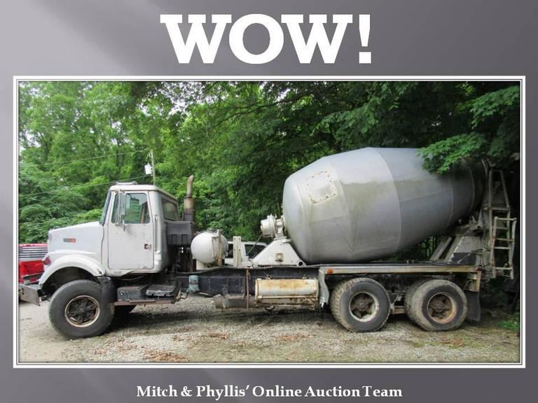 Auction Ohio Autocar 2 Construcktor 11 Yard Cement Mixer Truck