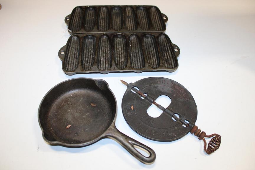 Auction Ohio Vintage Cast Iron Cookware