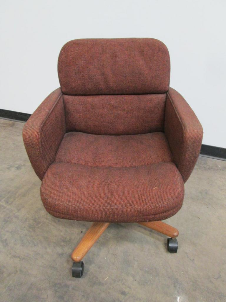 Auction Ohio Office Chair