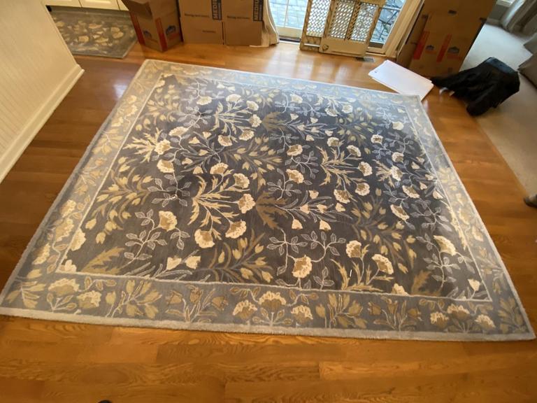 Auction Ohio Pottery Barn Floral Wool Rug