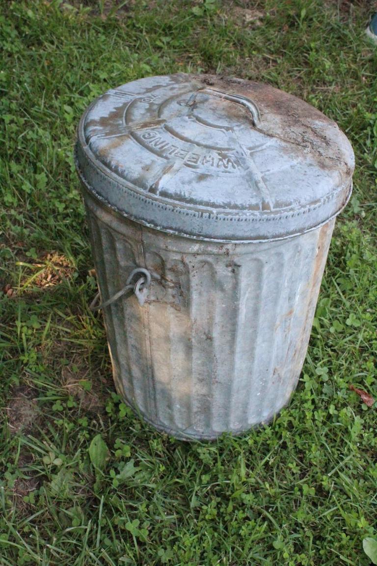 Auction Ohio Galvanized Trash Can
