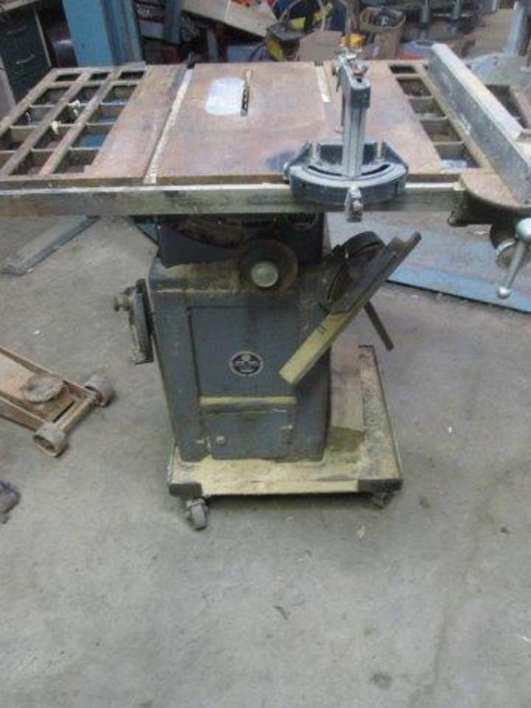 Auction Ohio Table Saw