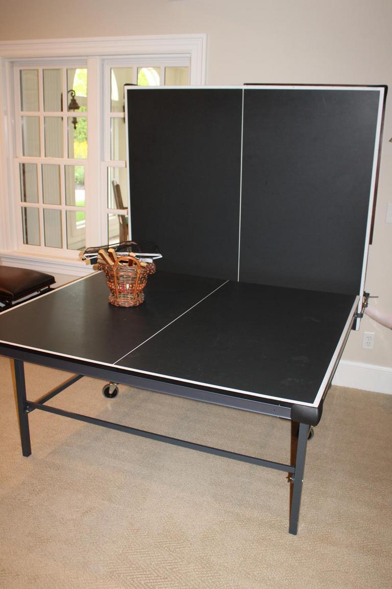 Auction Ohio Harvard Table Tennis Set