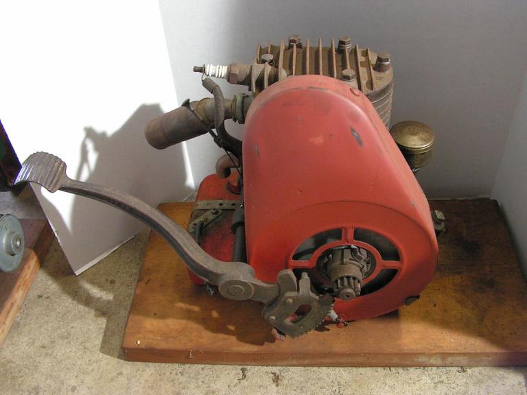 Auction Ohio Briggs Model Y Kick Start