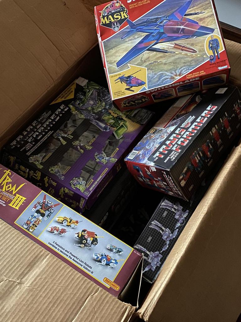 Auction Ohio Large Box of Empty Toy Boxes