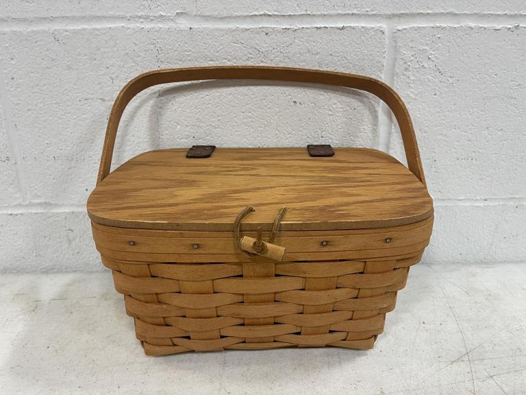 Auction Ohio Longaberger Picnic Basket