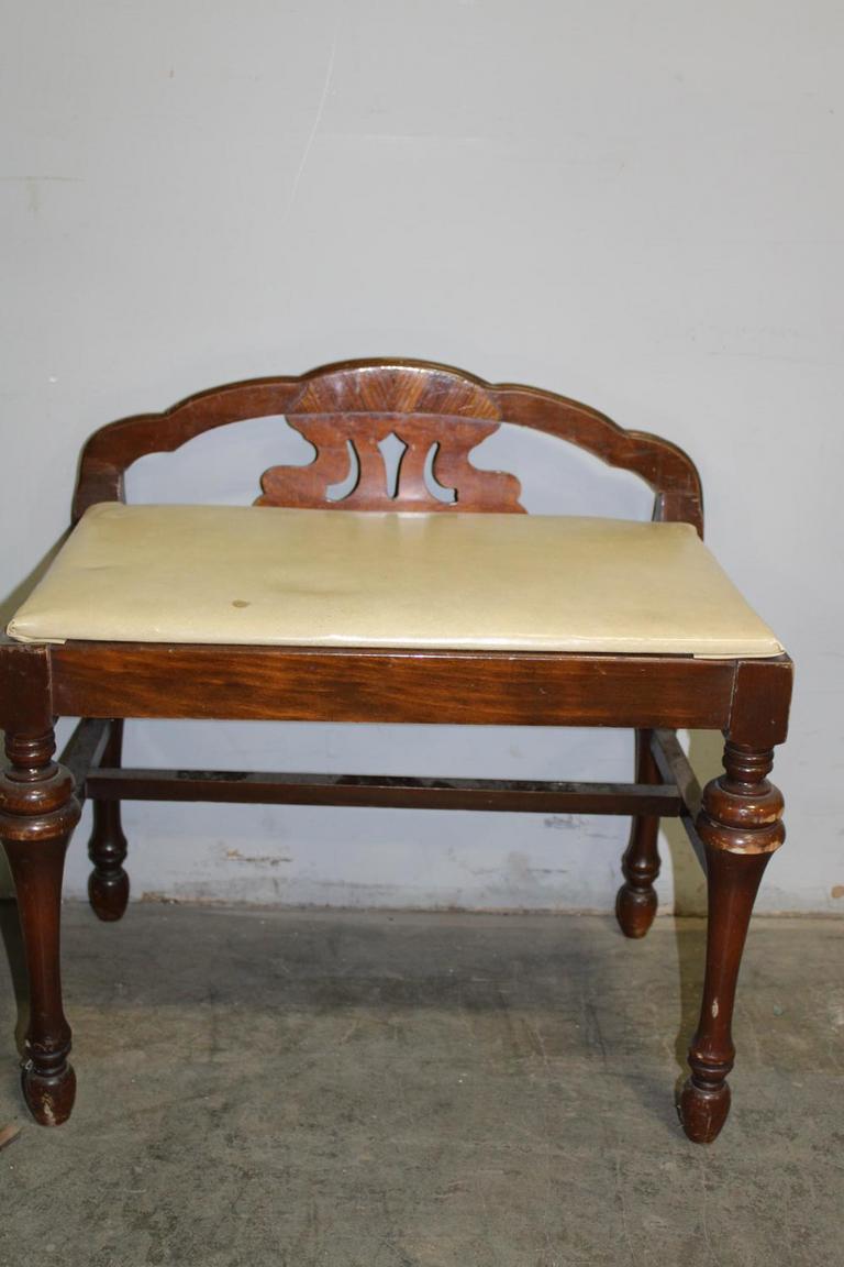 Auction Ohio Art Nouveau Vanity Stool