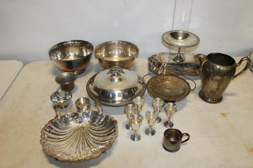 Auction Ohio Group of Silver Plate Items