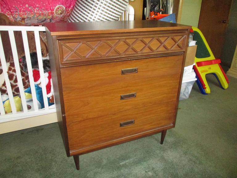 Auction Ohio MCM Bassett Chest of Drawers