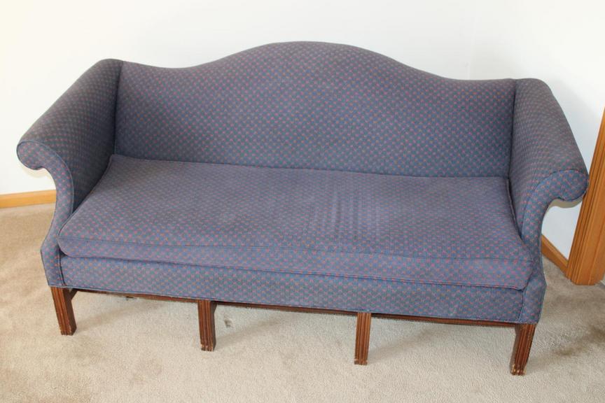 Auction Ohio Camel Back Sofa
