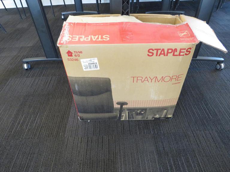 Auction Ohio Staples Traymore Chair