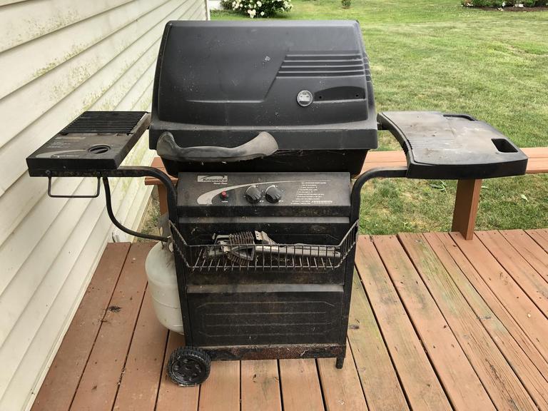 Auction Ohio Kenmore Master Flame Grill