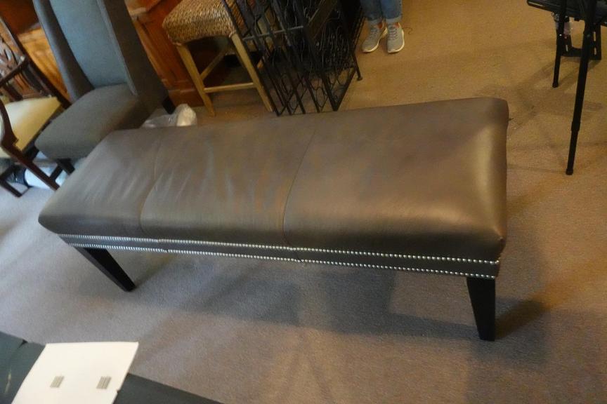 Auction Ohio Ethan Allen Bench