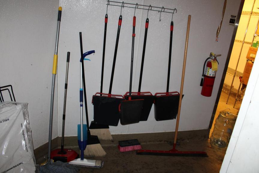 Auction Ohio Janitorial Supplies