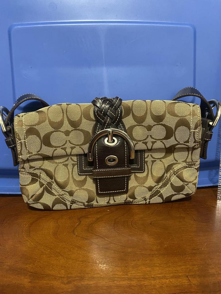 Auction Ohio Coach Purse