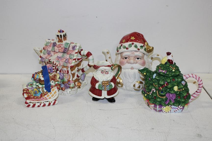 Auction Ohio Christmas China Teapots