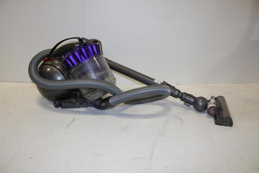 Auction Ohio Dyson Ball Vacuum