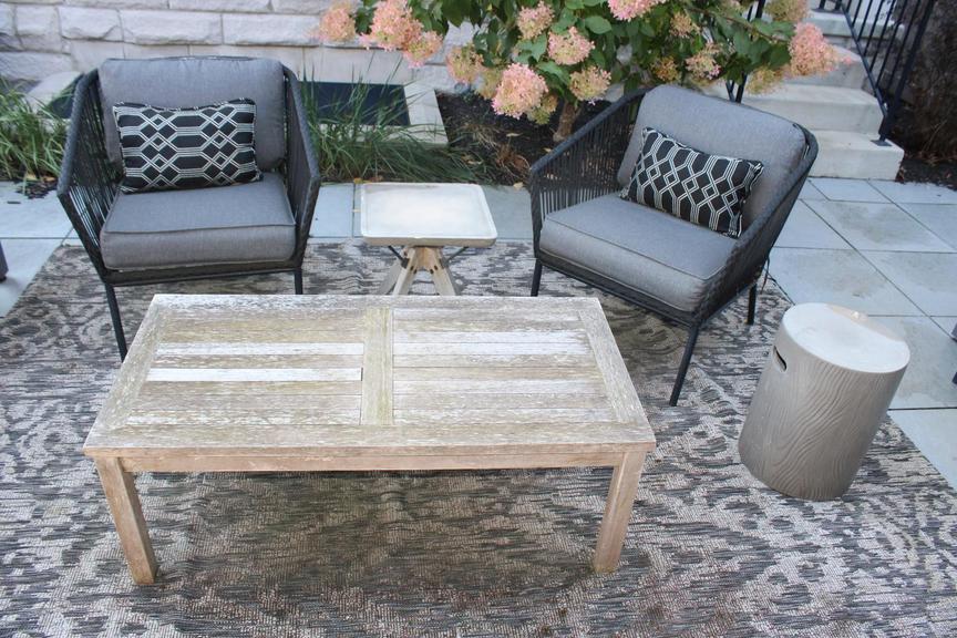 Auction Ohio Patio Furniture Grouping