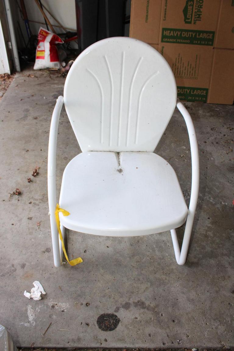 Auction Ohio Mid Century Lawn Chair
