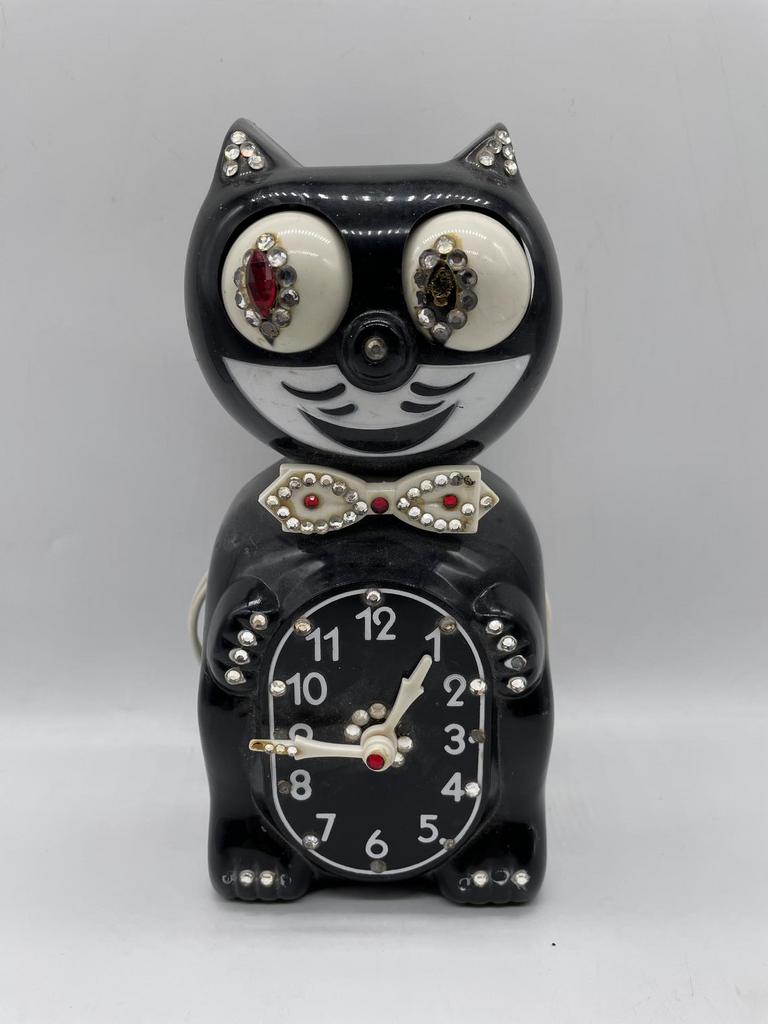 Auction Ohio Black Kit Cat Clock