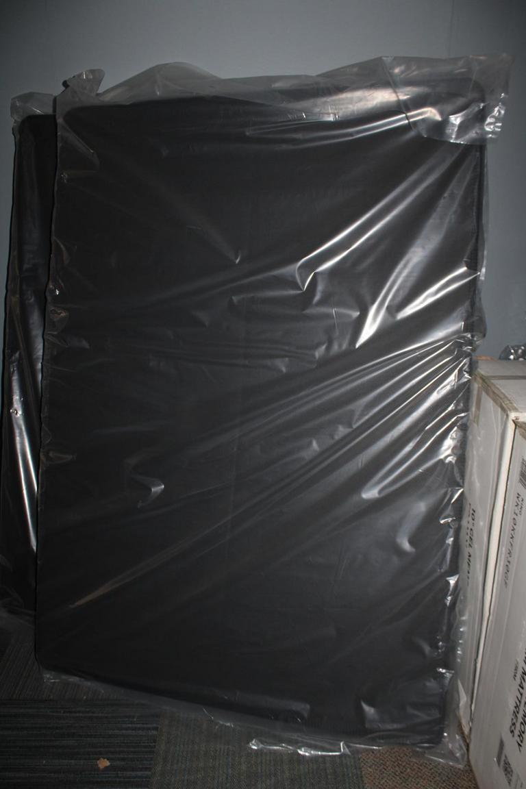 Auction Ohio 9" Full Box Spring