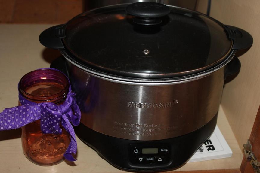 Auction Ohio Farberware Slow Cooker