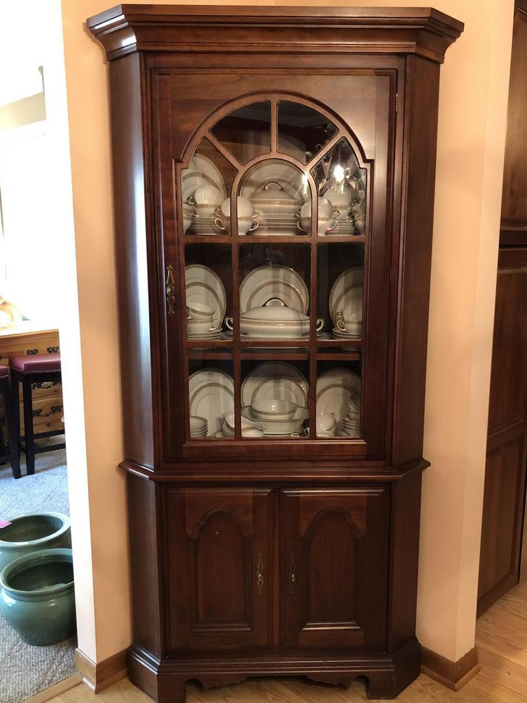 Auction Ohio Corner China