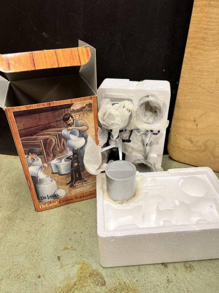 Auction Ohio Toy Cream Separator 1/7 Scale