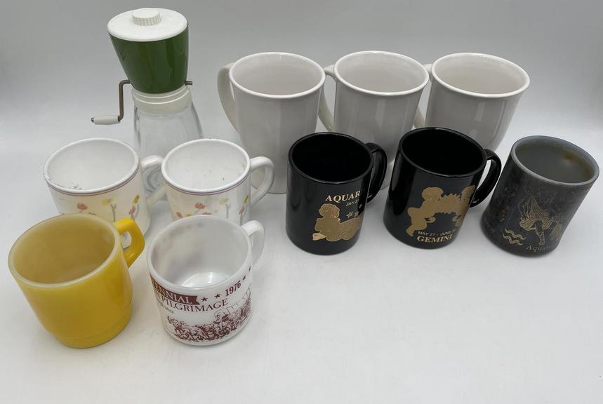Auction Ohio Vintage Coffee Mugs
