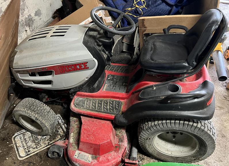 Auction Ohio Huskee Riding Lawn Mower