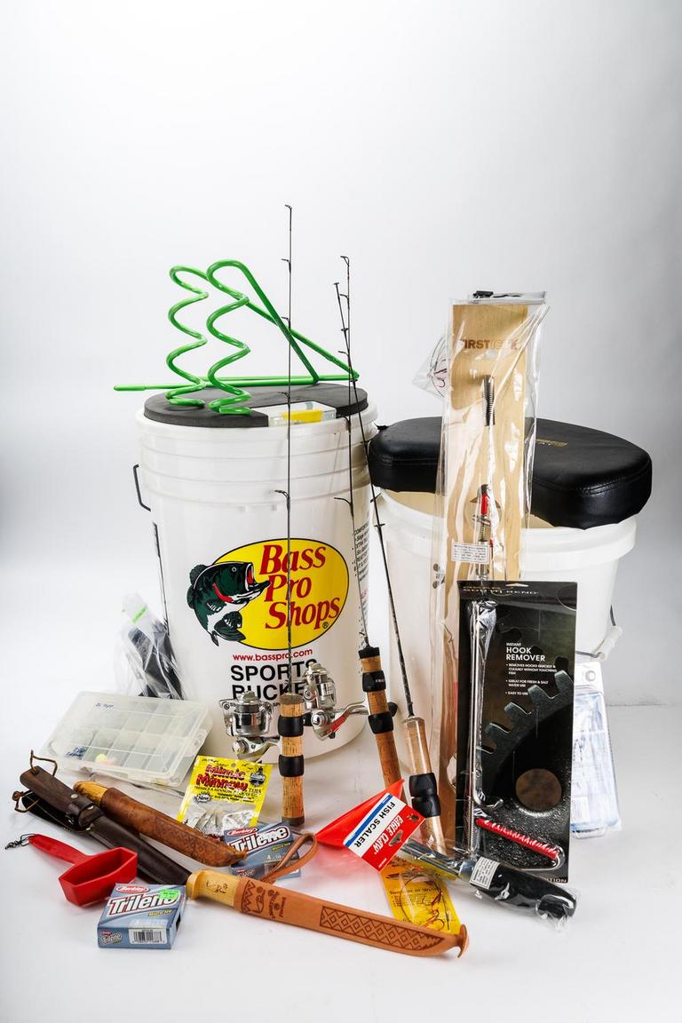 Auction Ohio Collection of Ice Fishing Gear