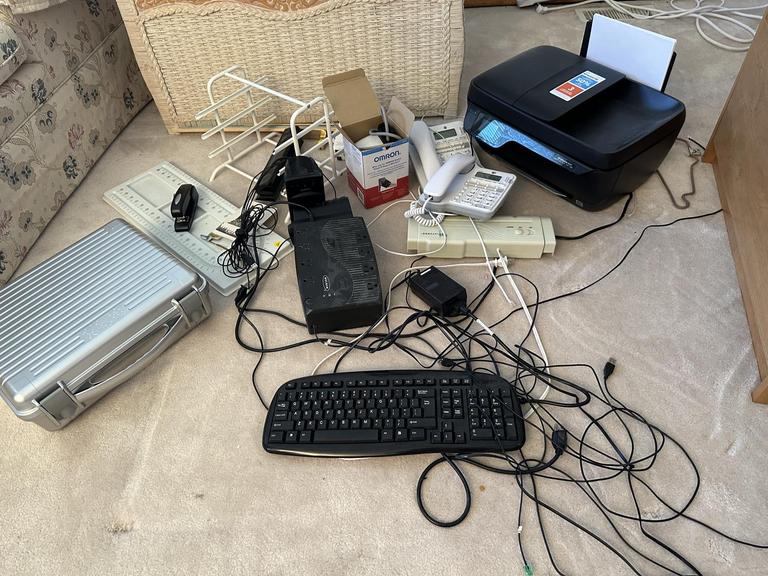 Auction Ohio Office supplies, printer