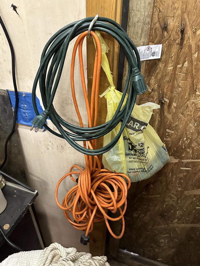 Auction Ohio Power cords