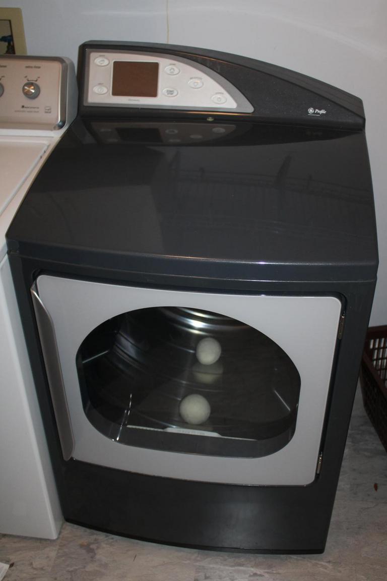 Auction Ohio GE Profile Harmony Dryer