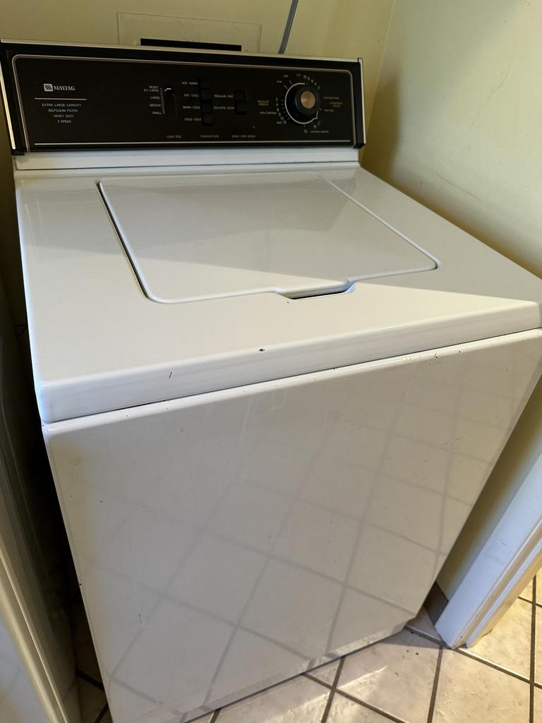 Auction Ohio Maytag washer