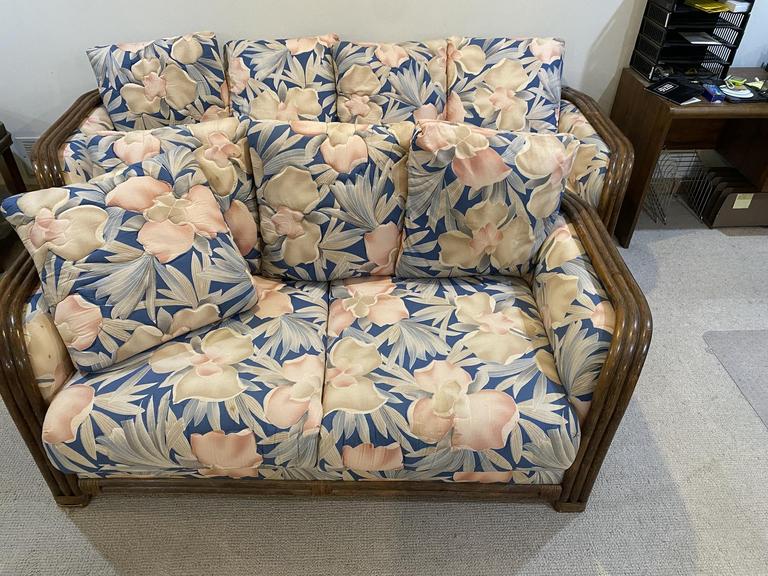 Auction Ohio Alex Vale Furniture