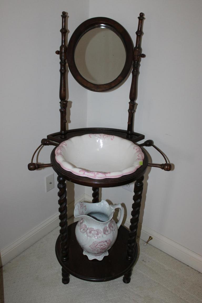 Auction Ohio Antique Wash Stand