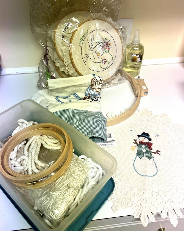 Auction Ohio Needlework Frames & More